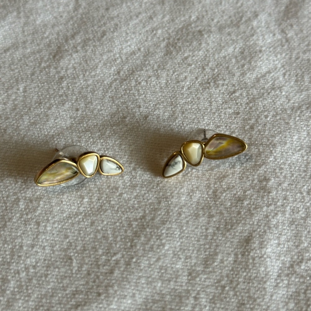 Kendra Scott Gold and Cream Cluster Earrings